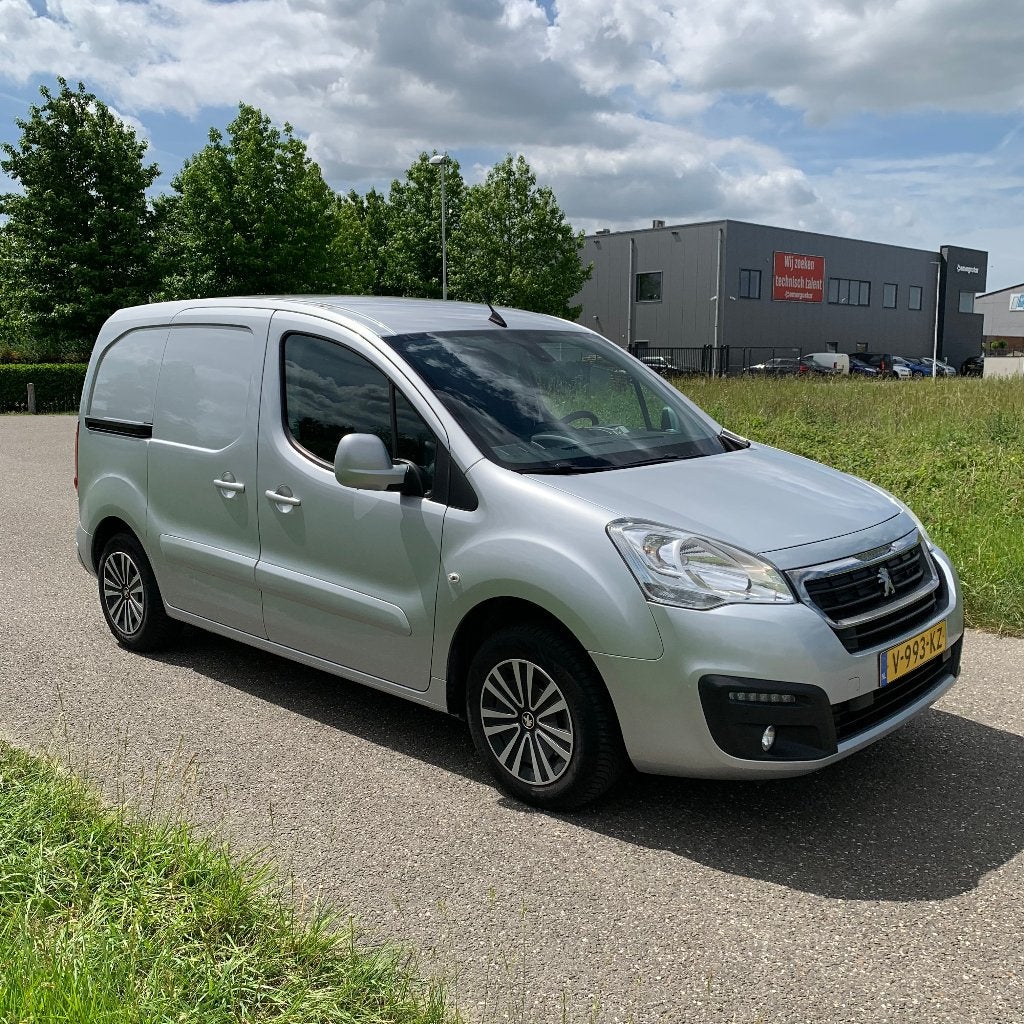 Peugeot Partner New GB 120 L1 1.6 Bluehdi 75pk 3-zits 2018, Auto's, Voorwielaandrijving, Parkeersensor, 74 pk, 4 cilinders