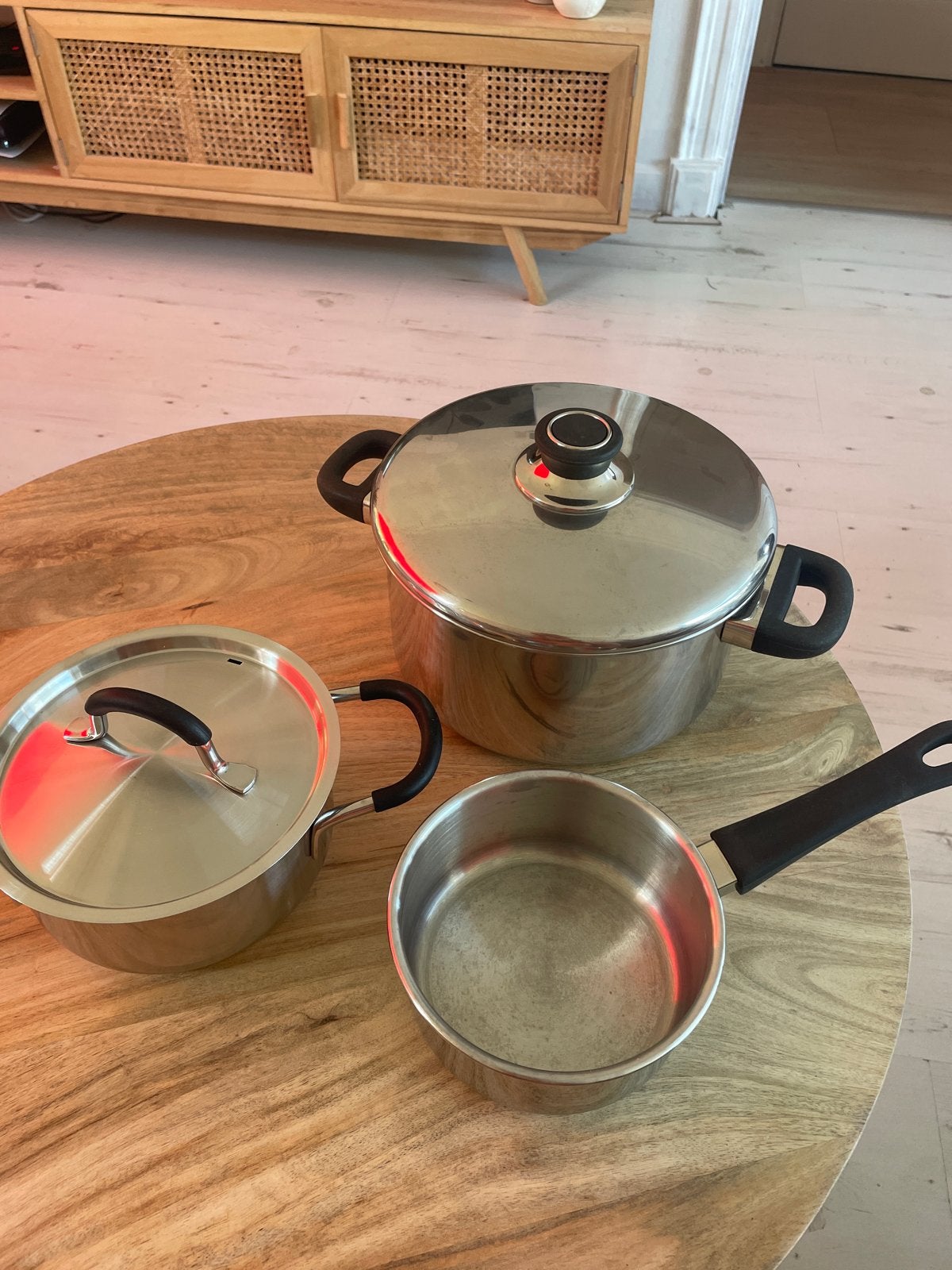 Pannenset: 2 Gero pannen en 1 kleine HEMA pan, Huis en Inrichting, Keuken | Potten en Pannen, Ophalen, Gebruikt, Rvs, Pannenset