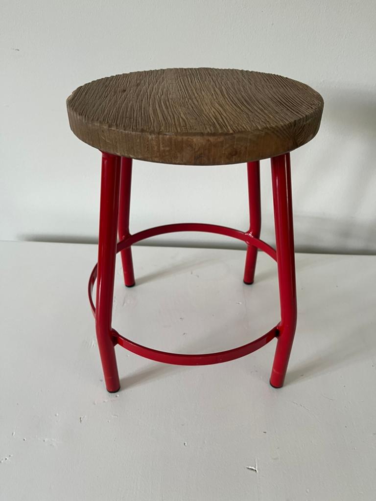 Kitchen Trend krukje hout/ metaal rood, Ophalen of Verzenden, Gebruikt, Hout