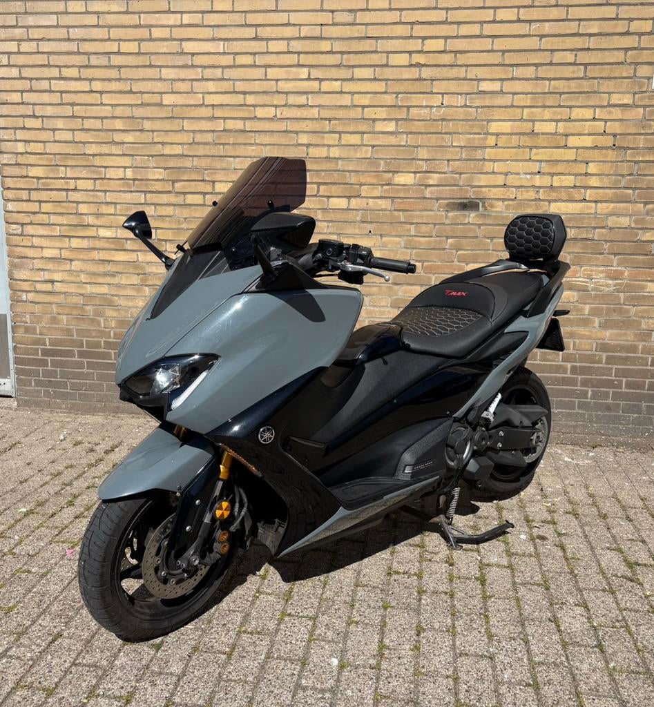Yamaha t-max 560 tech max nardo grey Akrapovic, Motoren, Motoren | Yamaha, Scooter, 560 cc, Particulier, Minimaal motorrijbewijs A2
