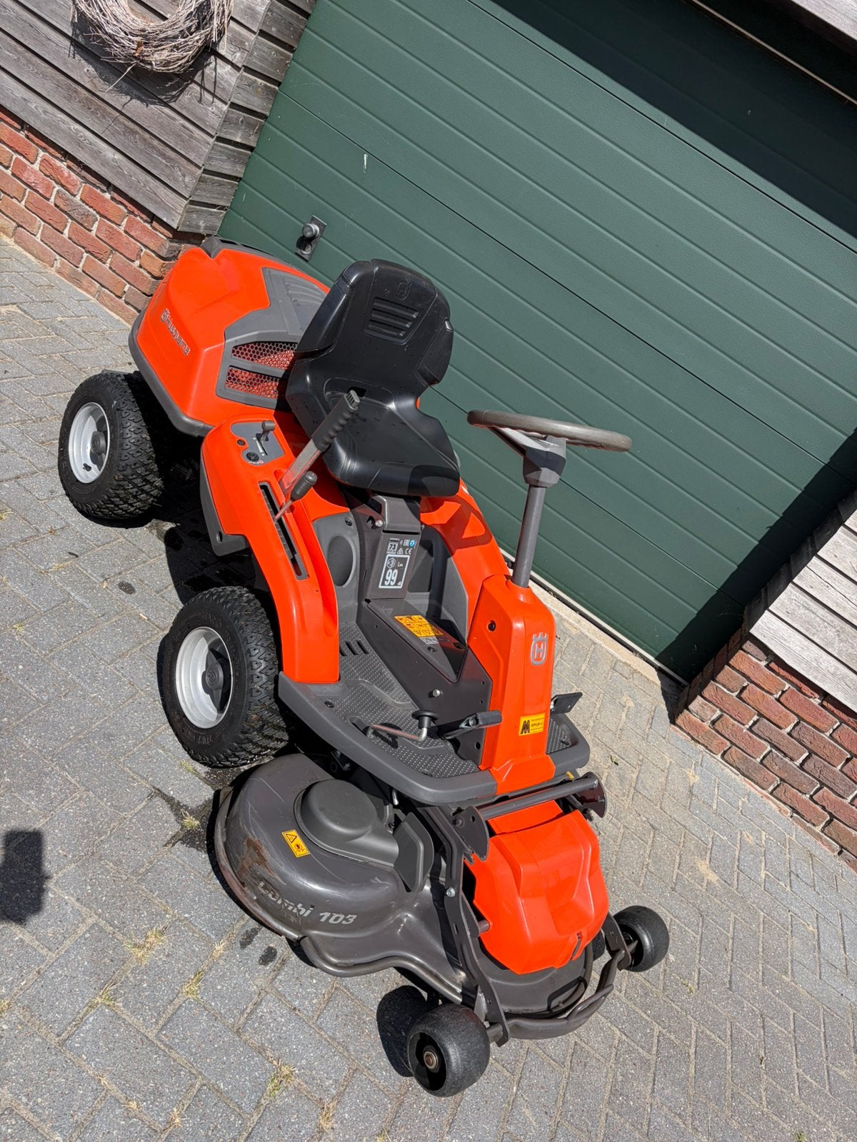 Husqvarna Rider 214T, Ophalen, Zo goed als nieuw, 90 tot 120 cm