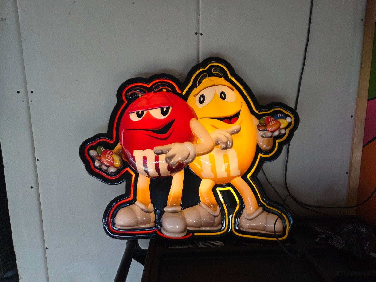 Uniek M&M's Reclamebord - Decoratieve Lichtbak, Gebruikt, Lichtbak of (neon) lamp, Mars, Incorporated, Ophalen of Verzenden