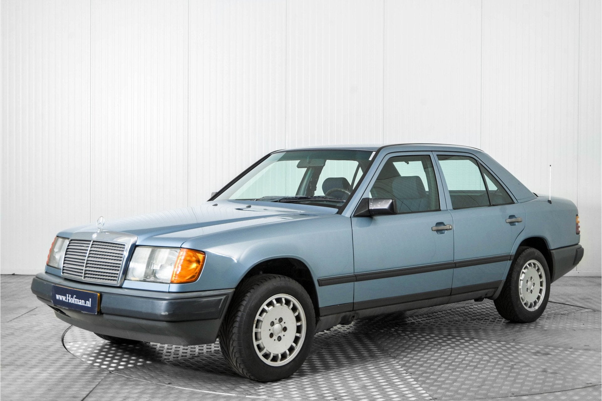 Mercedes-Benz E-Klasse 200-500 230 E LPG . (bj 1985), Gebruikt, 4 cilinders, Bedrijf, Handgeschakeld