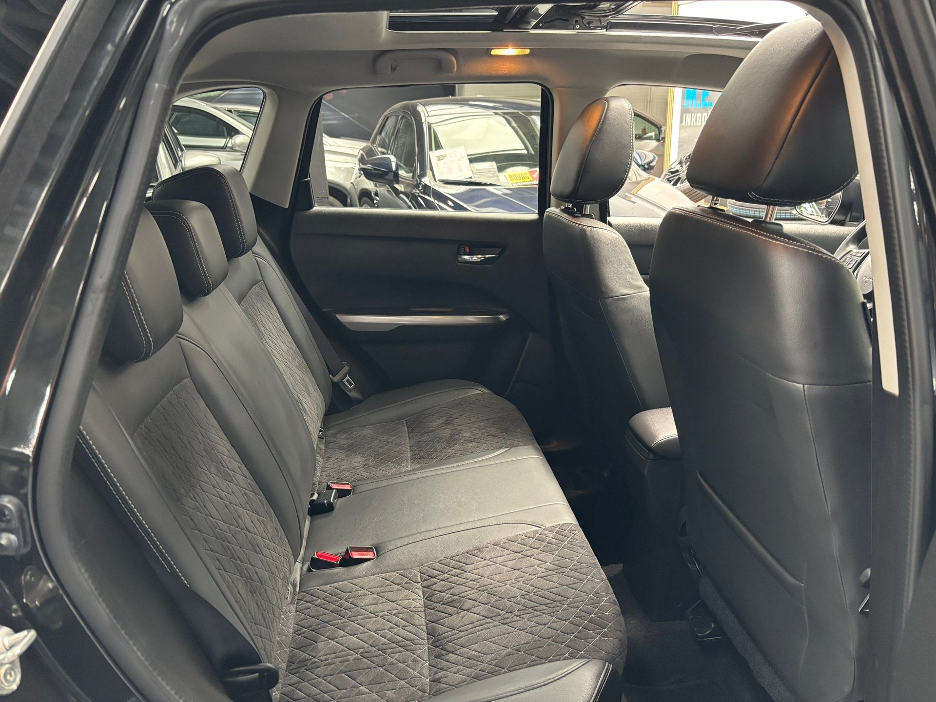 Foto 13 van Suzuki VITARA 1.0 Boosterjet Stijl