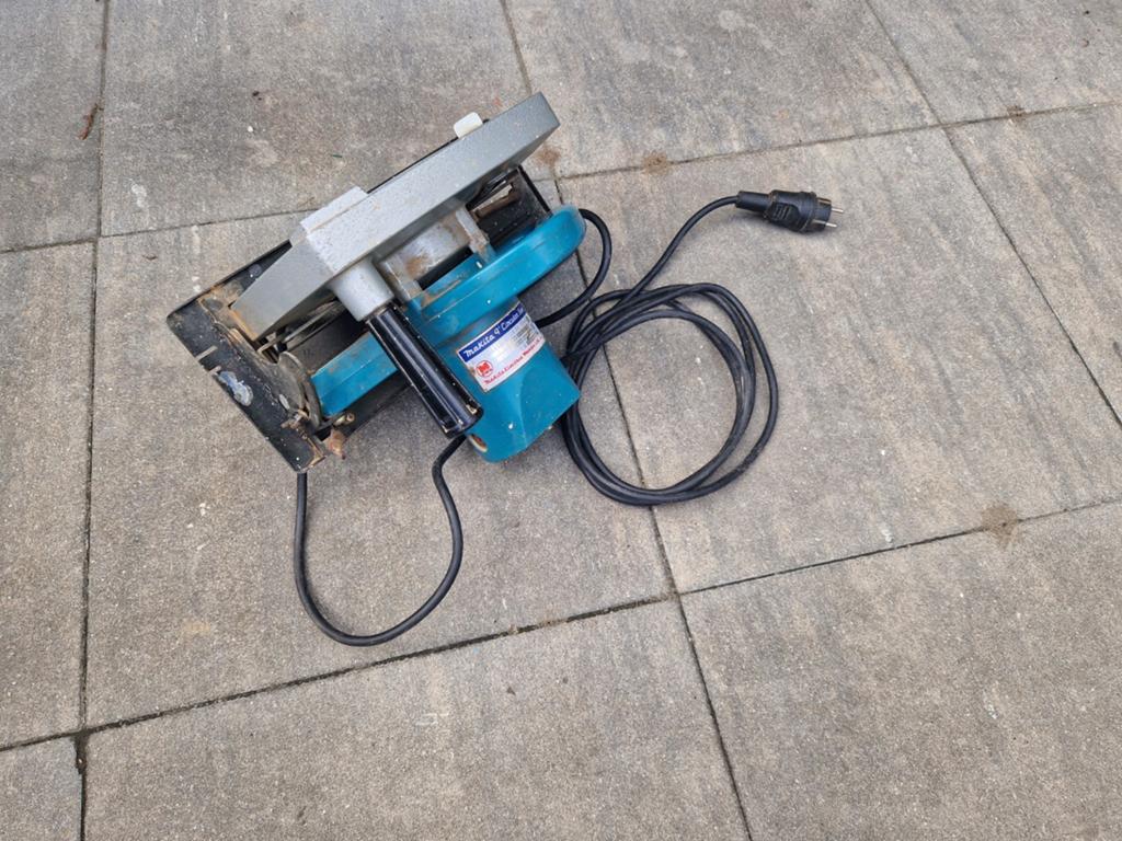 Makita cirkelzaag 235 mm, Ophalen, 1200 watt of meer, Cirkelzaag, 30 tot 70 mm