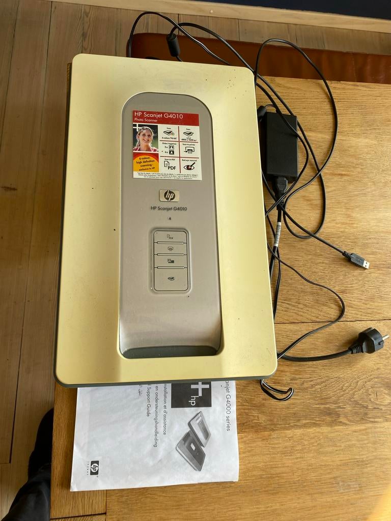 HP Scanjet G4010 scanner voor dia's en negatieven, Ophalen, Gebruikt, Diascanner
