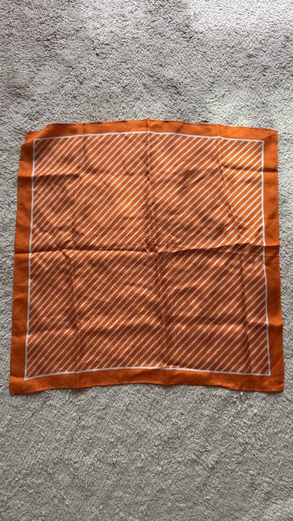 100% zijden sjaaltje handgemaakt met print, Kleding | Dames, Mutsen, Sjaals en Handschoenen, Zo goed als nieuw, Vintage, Sjaal