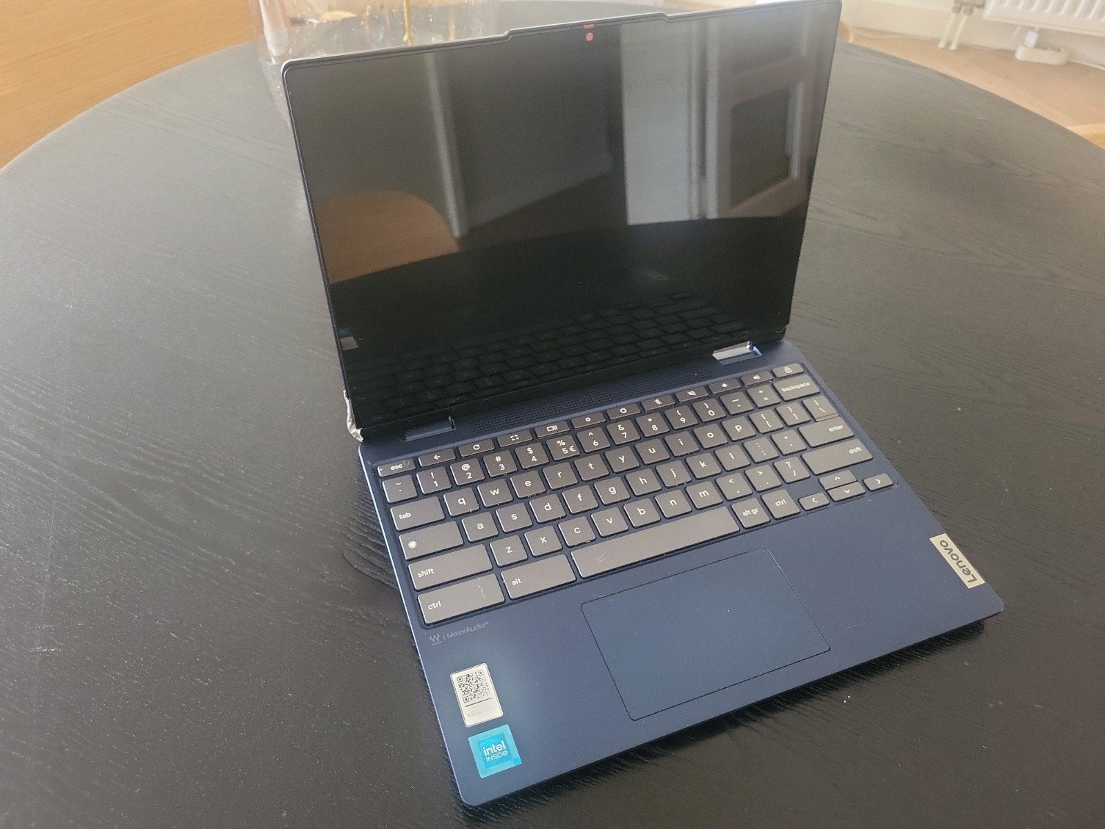 Lenovo Flex 3 Chromebook 12,2". Werkt goed - Scharnierschade, Ophalen, Qwerty, 8 GB, Touchscreen