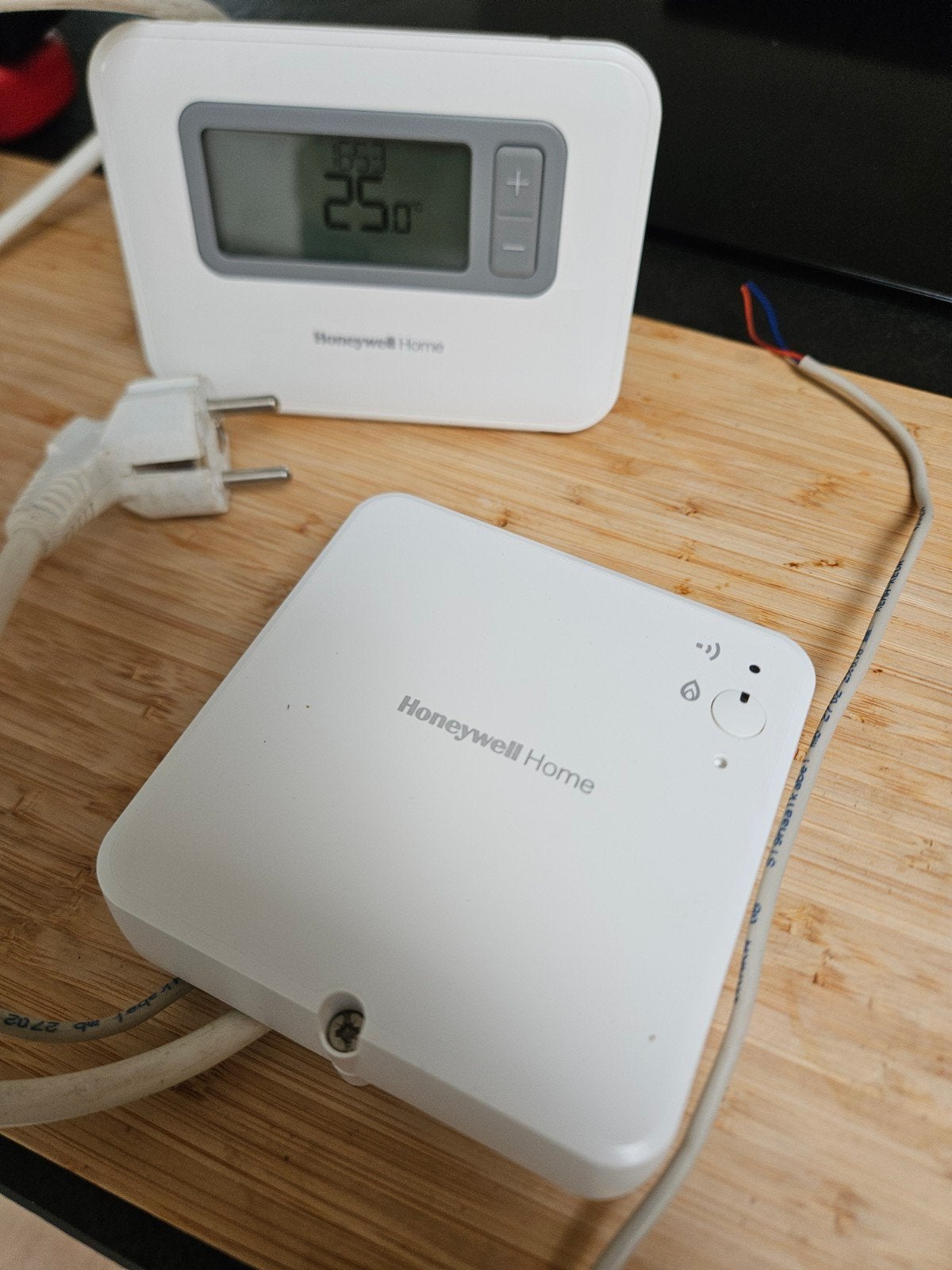 Honeywell Home Slimme Thermostaat Set, Doe-het-zelf en Verbouw, Thermostaten, Ophalen of Verzenden, Slimme thermostaat, Gebruikt