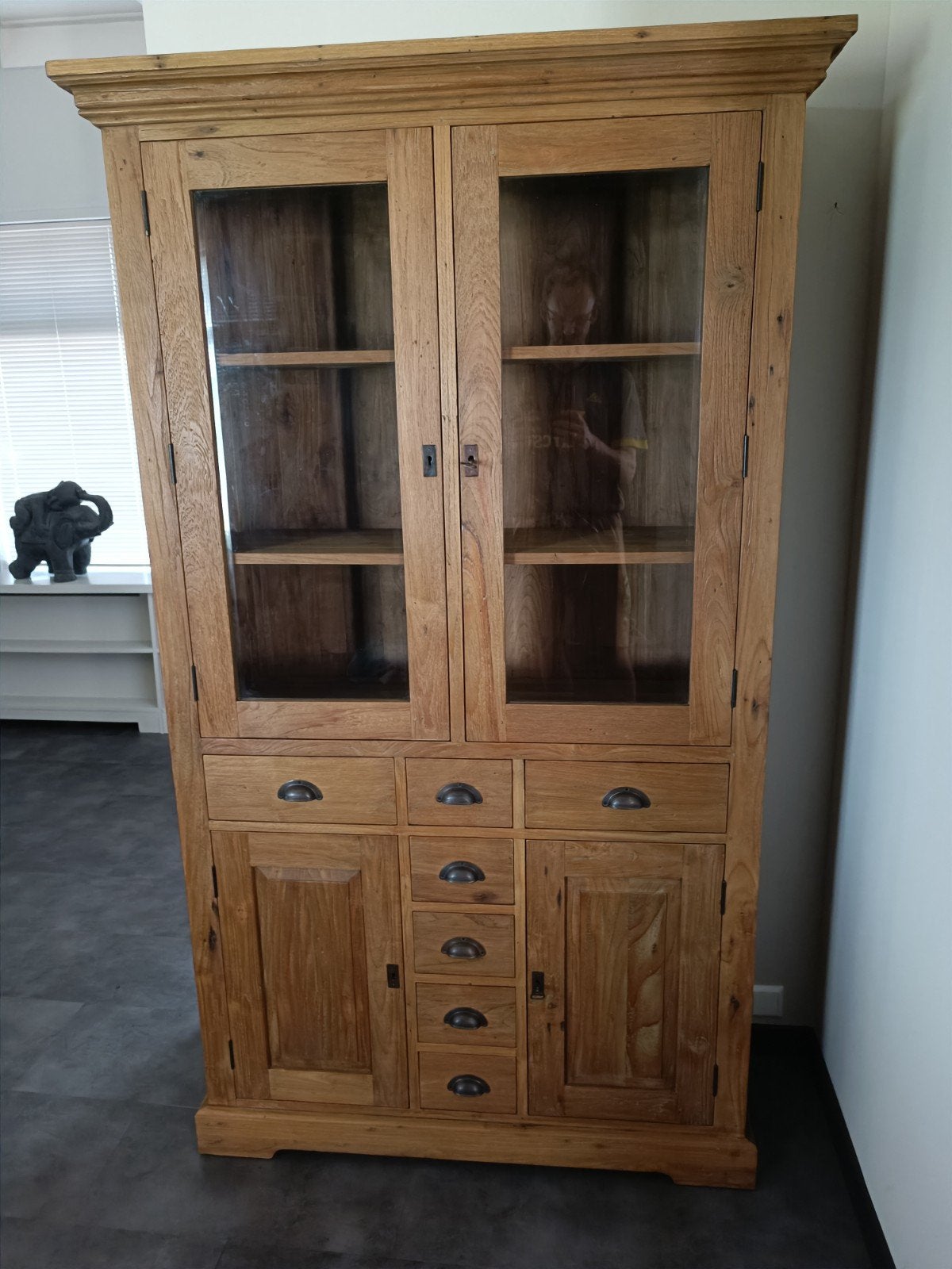 Teak houten vitrinekast met Laden en Deuren, Ophalen, Met deur(en), Eikenhout, 50 tot 100 cm