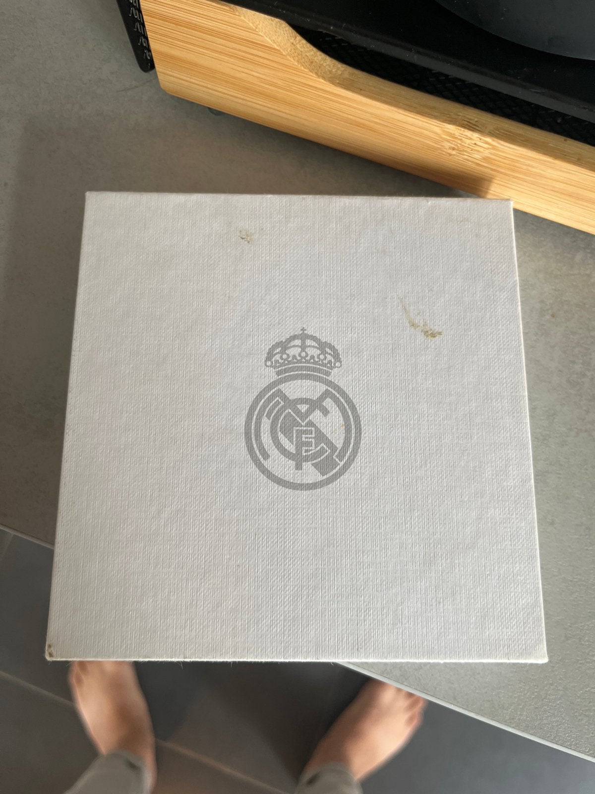 Real Madrid Speldjes Set - Historische Logo's, Verzamelen, Speldjes, Pins en Buttons, Ophalen of Verzenden, Zo goed als nieuw