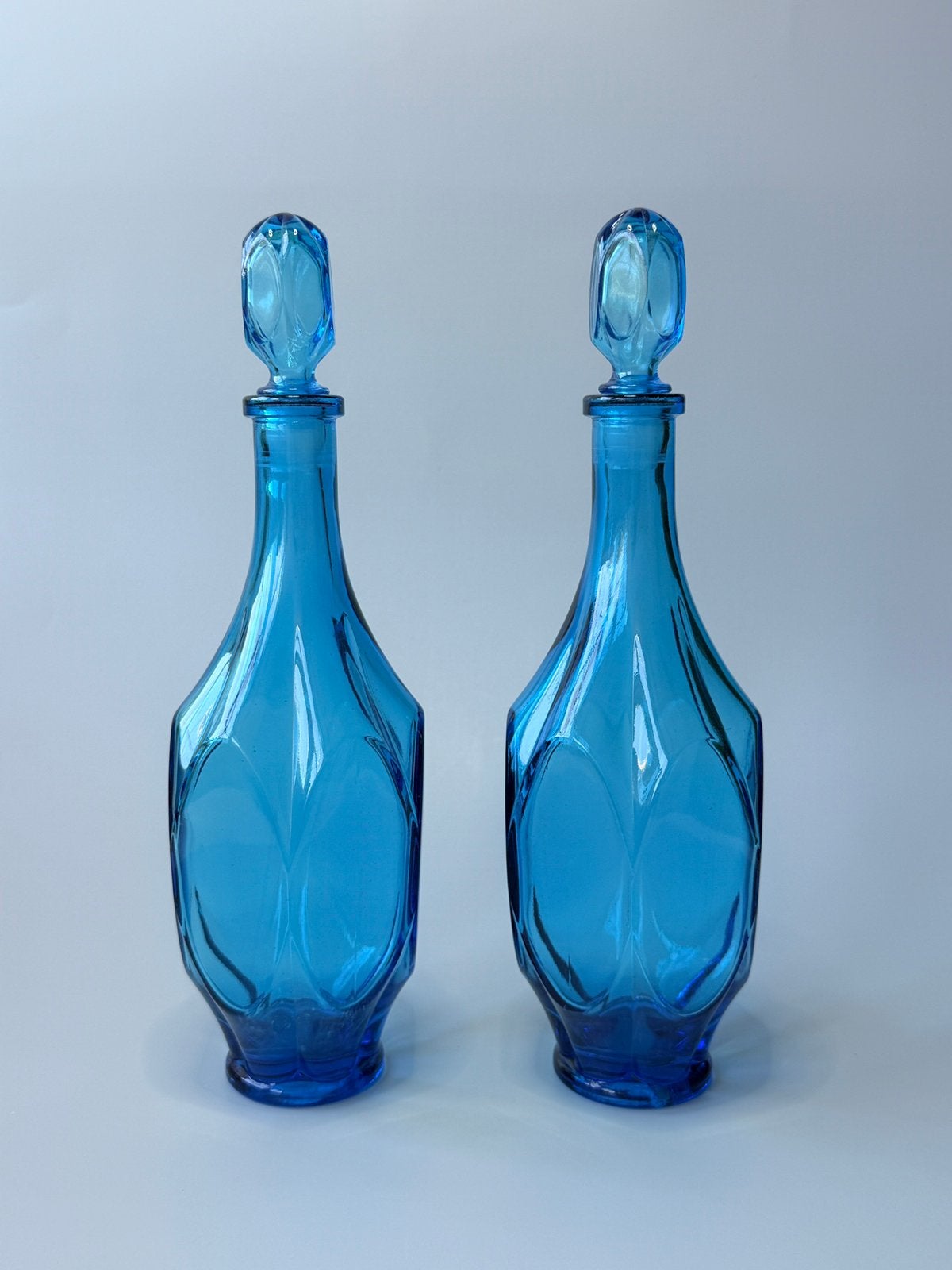 2 schitterende vintage Empoli karaffen – Italiaans glas, Ophalen of Verzenden