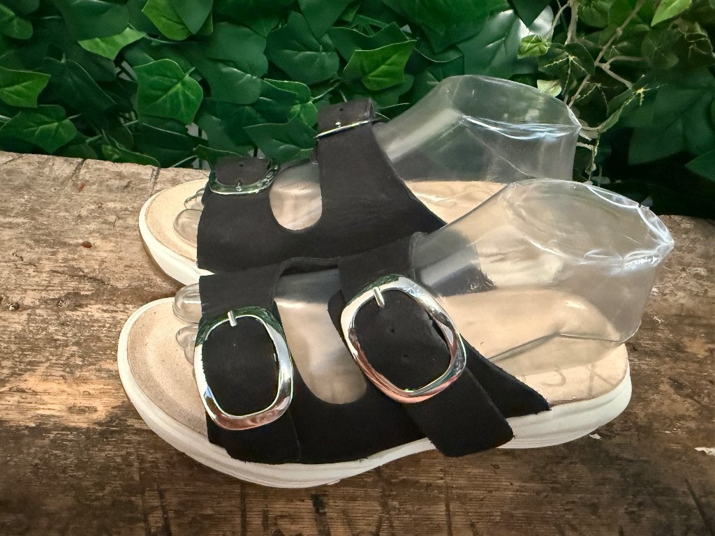 Nieuwe slippers van xsensible maat 38 (wijdte H), Zwart, Nieuw, Ophalen of Verzenden, Slippers