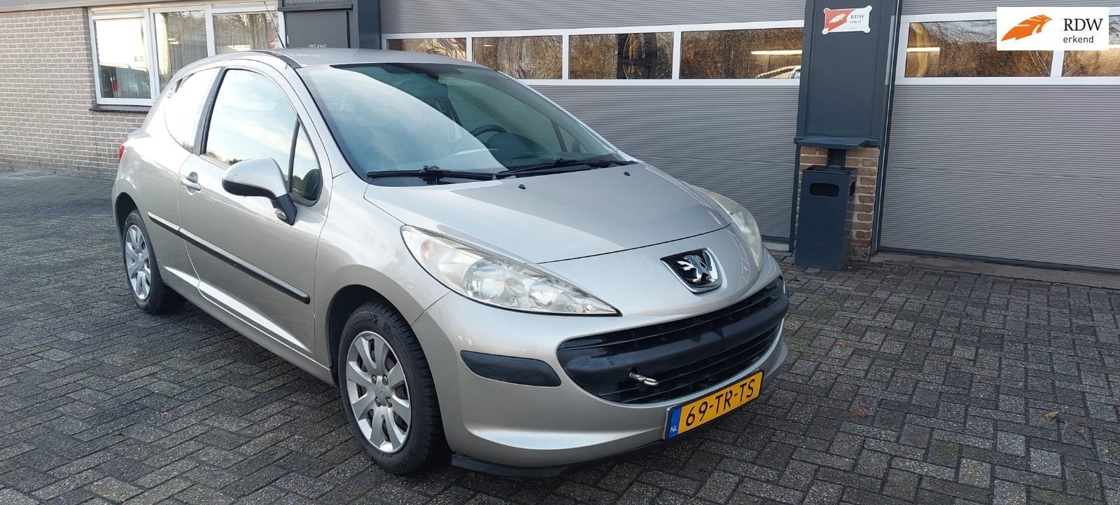 Peugeot 207 1.4-16V X-line EXPORT !, Auto's, Voorwielaandrijving, Zwart, 4 cilinders, Origineel Nederlands