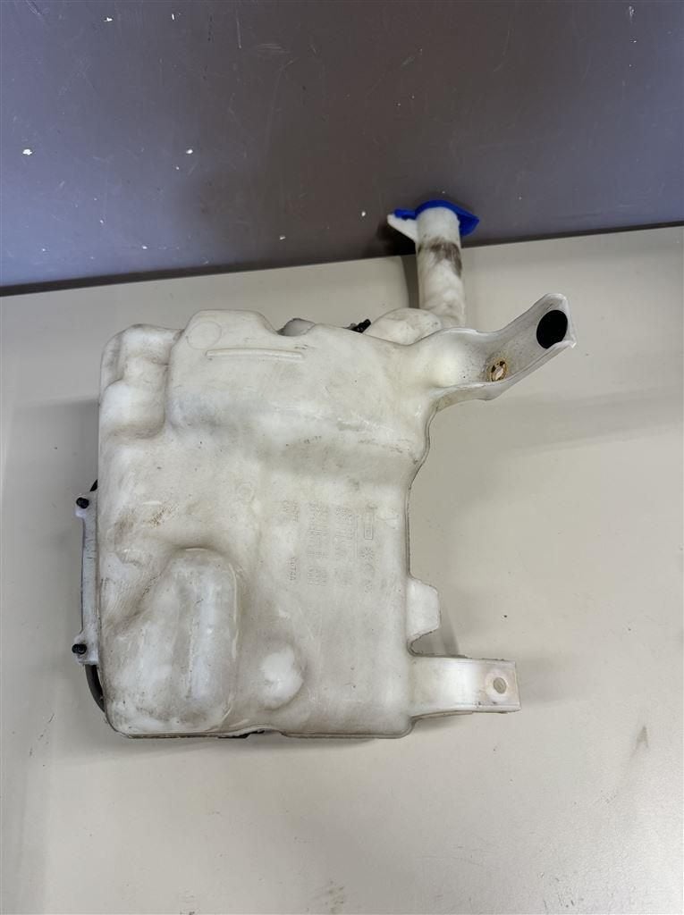 Ford mondeo MK5 ruitenwasser tank reservoir 2015, Auto diversen, Ophalen of Verzenden, Zo goed als nieuw