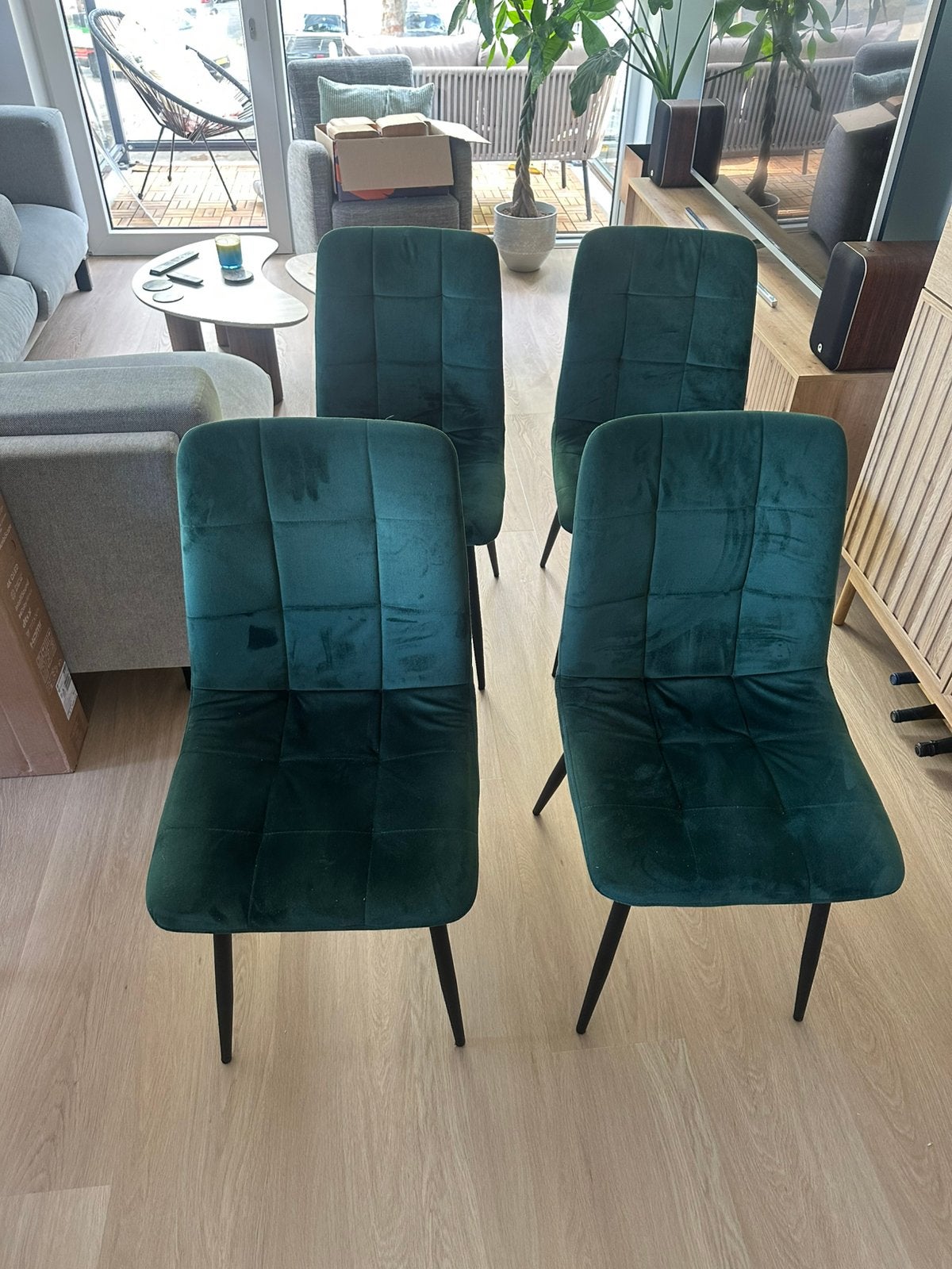 Donkergroene eetkamerstoelen - fluweel/velvet, Huis en Inrichting, Stoelen, Ophalen, Zo goed als nieuw, Overige kleuren, Vier
