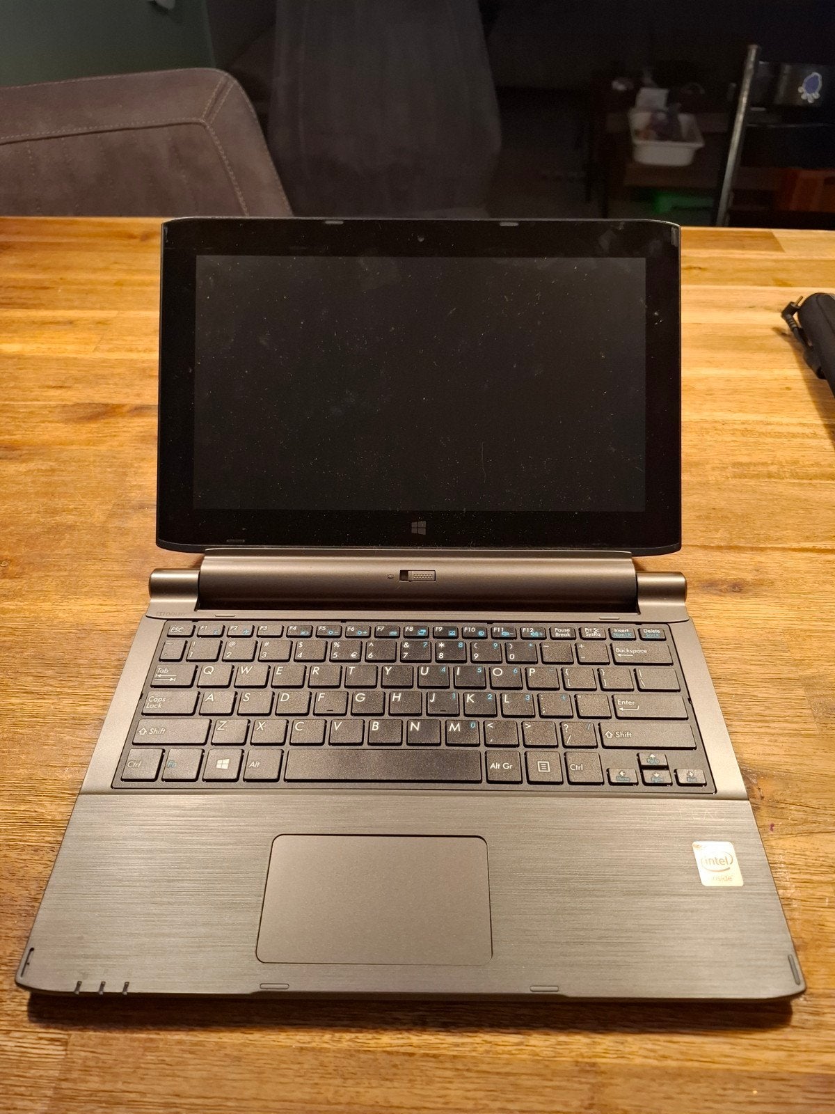 Peaq 2-in-1 laptop - PDK P1001 - Windows, Ophalen, Gebruikt, Minder dan 4 GB, Qwerty