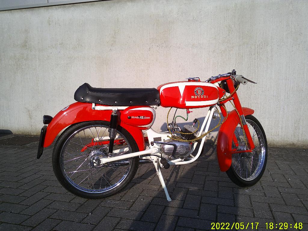 MOTOBI Pesaro, Fietsen en Brommers, Brommers | Oldtimers, Maximaal 45 km/u, 49 cc, 3 versnellingen, Ophalen