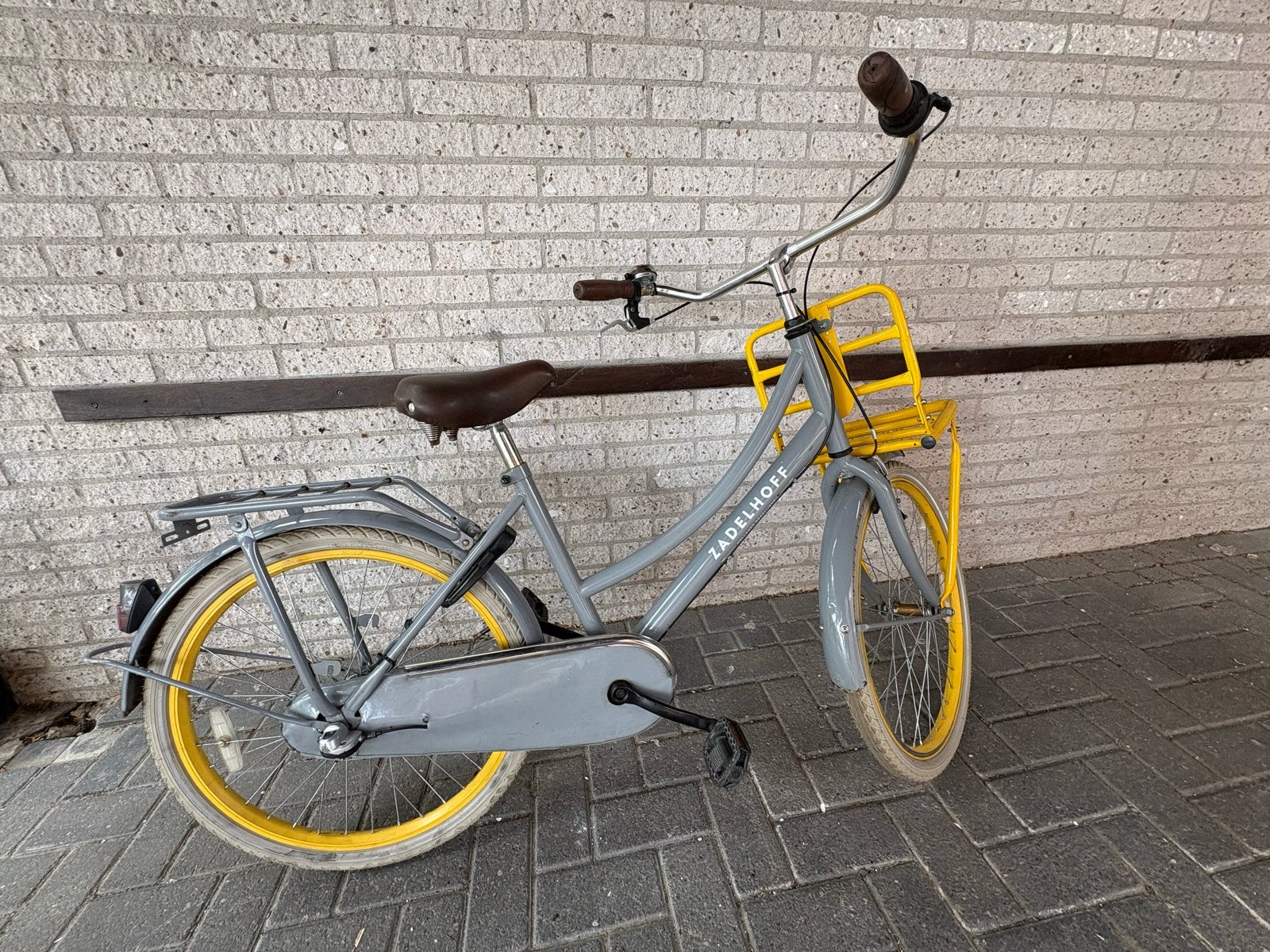 Zadelhoff transportfiets grijs/geel 24 inch, Fietsen en Brommers, Fietsen | Meisjes, Terugtraprem, Versnellingen, Ophalen of Verzenden