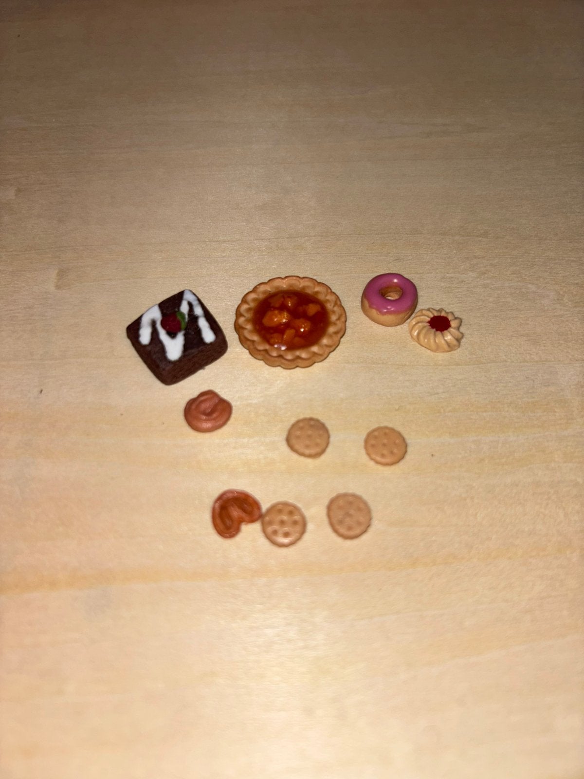 Handgemaakte poppenhuis taartjes / koekjes set 3, Ophalen of Verzenden, Zo goed als nieuw, Poppenhuis