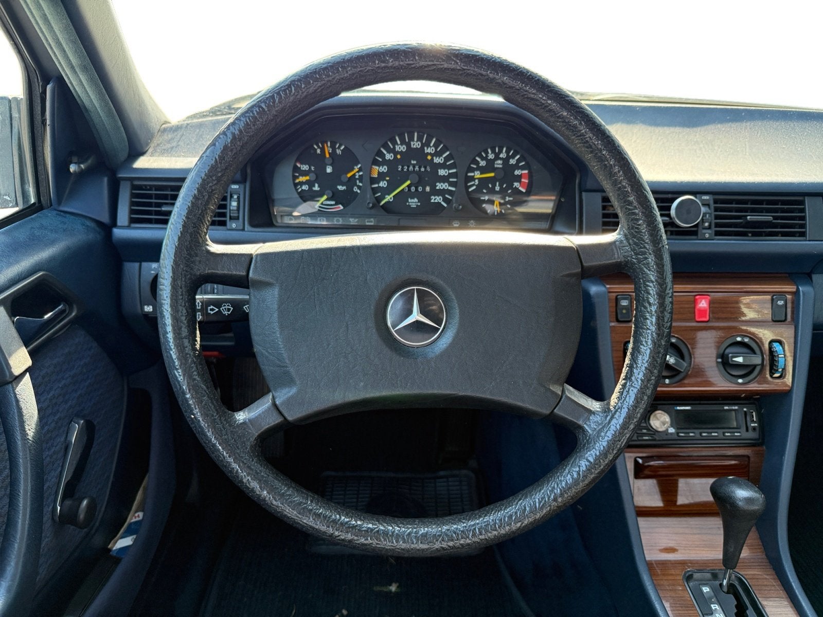 Mercedes-Benz 200-500 (W124) 230 E | Automaat | Oldtimer, foto 12