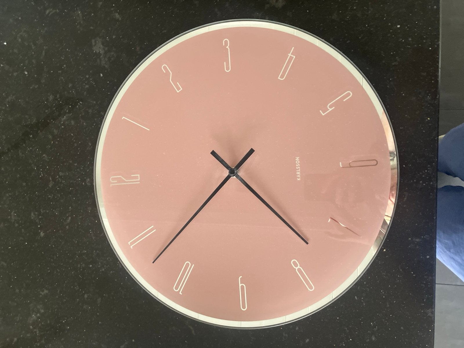 Karlsson wandklok roze/zilver, Ophalen, Analoog, Roze, Modern