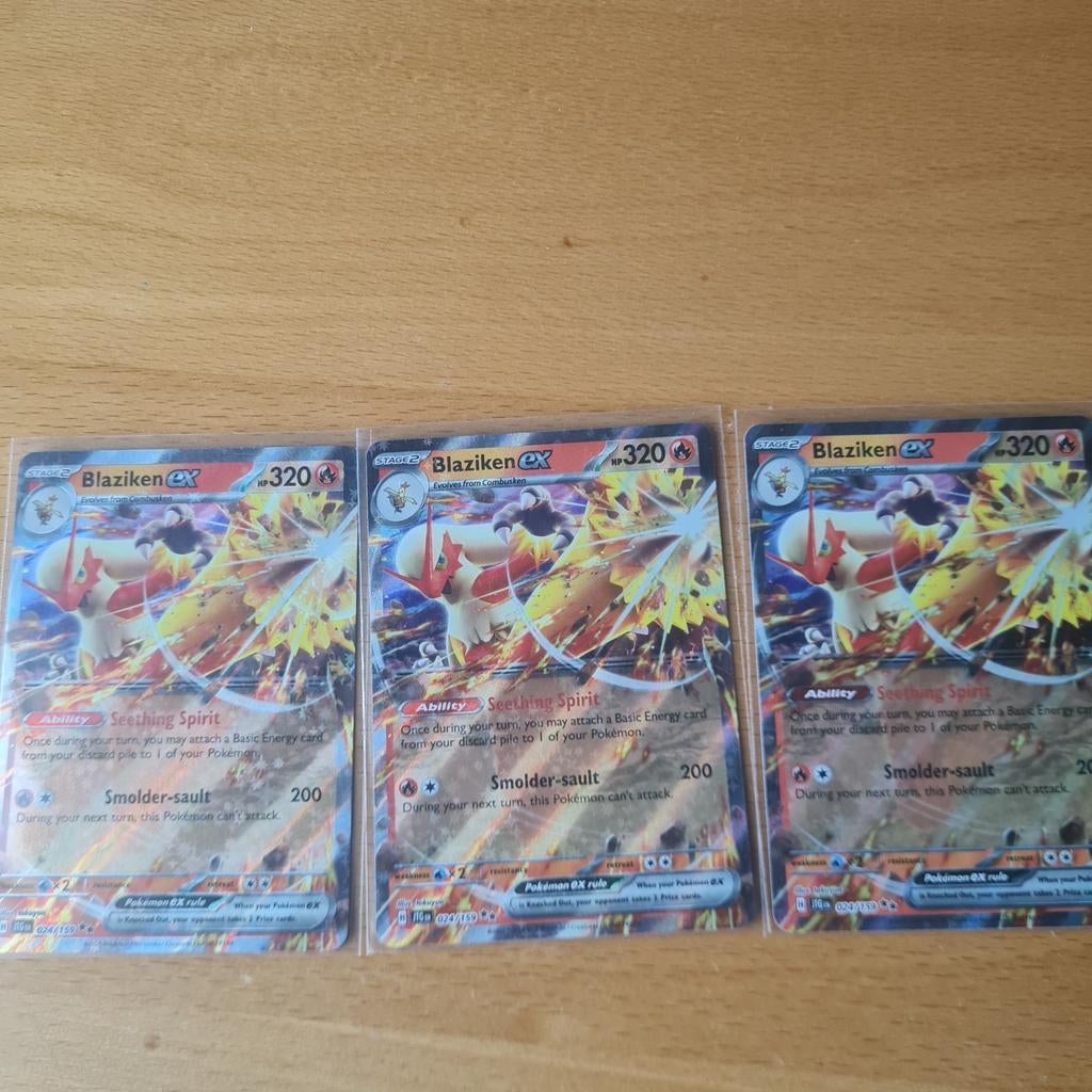 3x Blaziken EX Pokémon Kaarten - Zo goed als nieuw, Ophalen of Verzenden, Nieuw, Meerdere kaarten, Foil