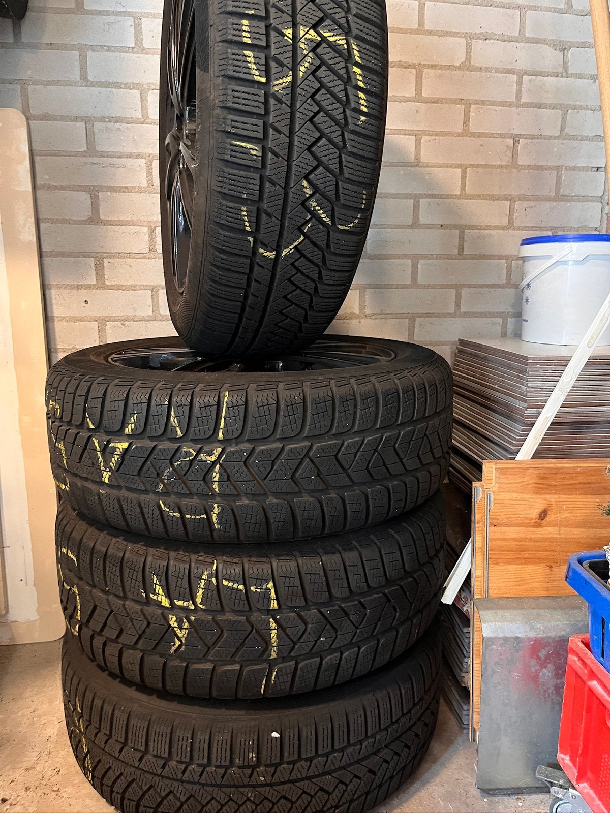 Winterbanden inclusief velgen voor vw T-ROC, Ophalen, Banden en Velgen, 17 inch, Winterbanden