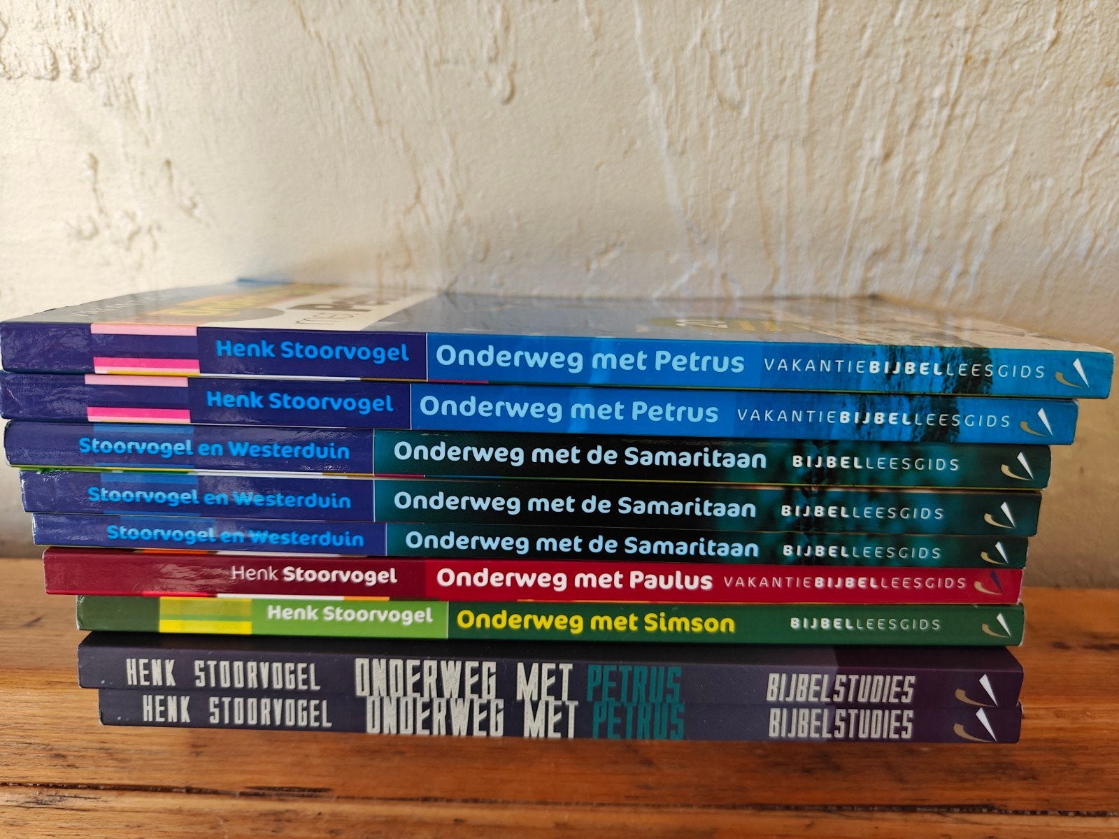 9 Bijbel leesgidsen van Henk Stoorvogel., Ophalen of Verzenden, Zo goed als nieuw