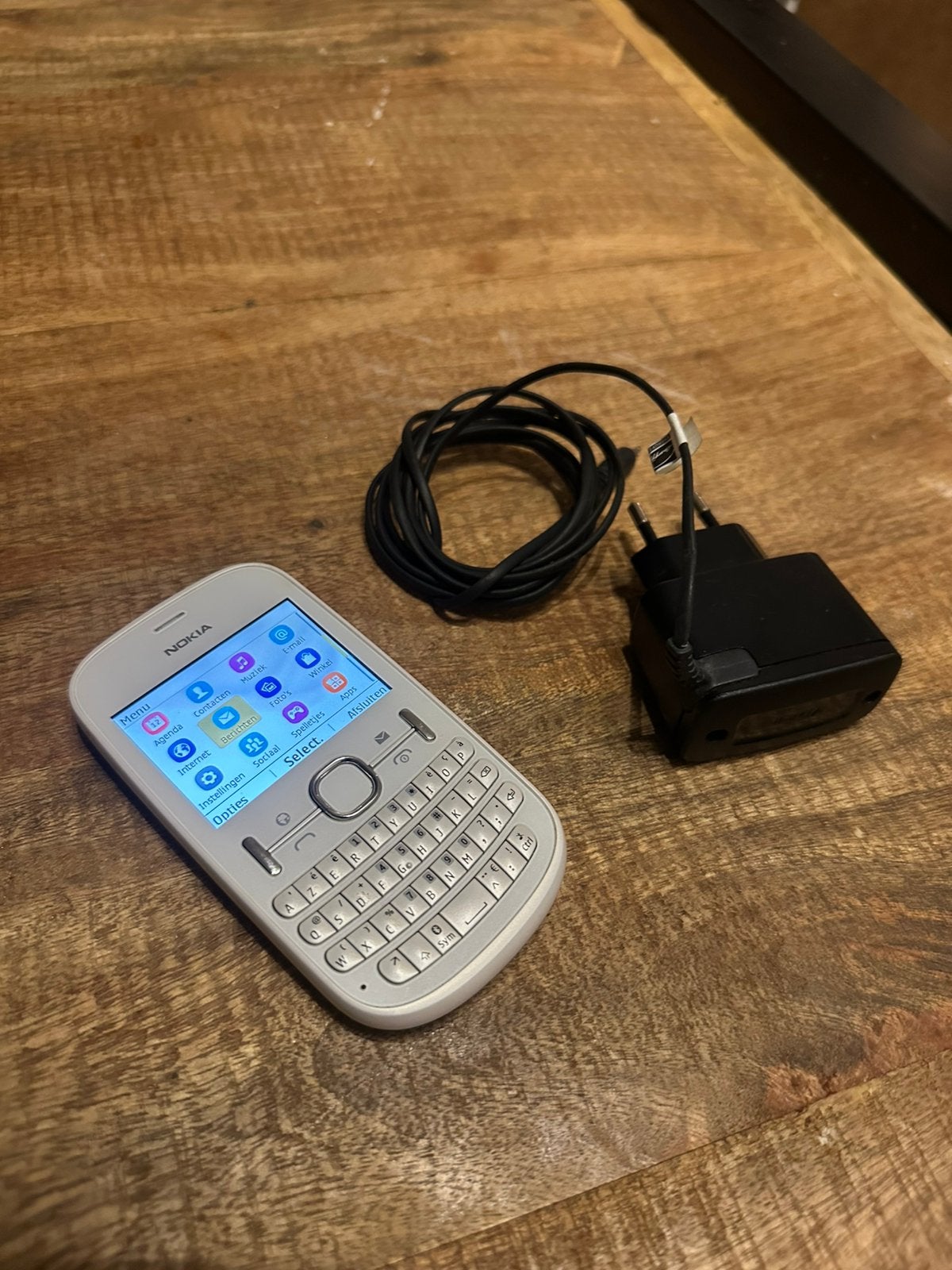 Nokia Asha 201, Gebruikt, Wit, Fysiek toetsenbord, Ophalen of Verzenden