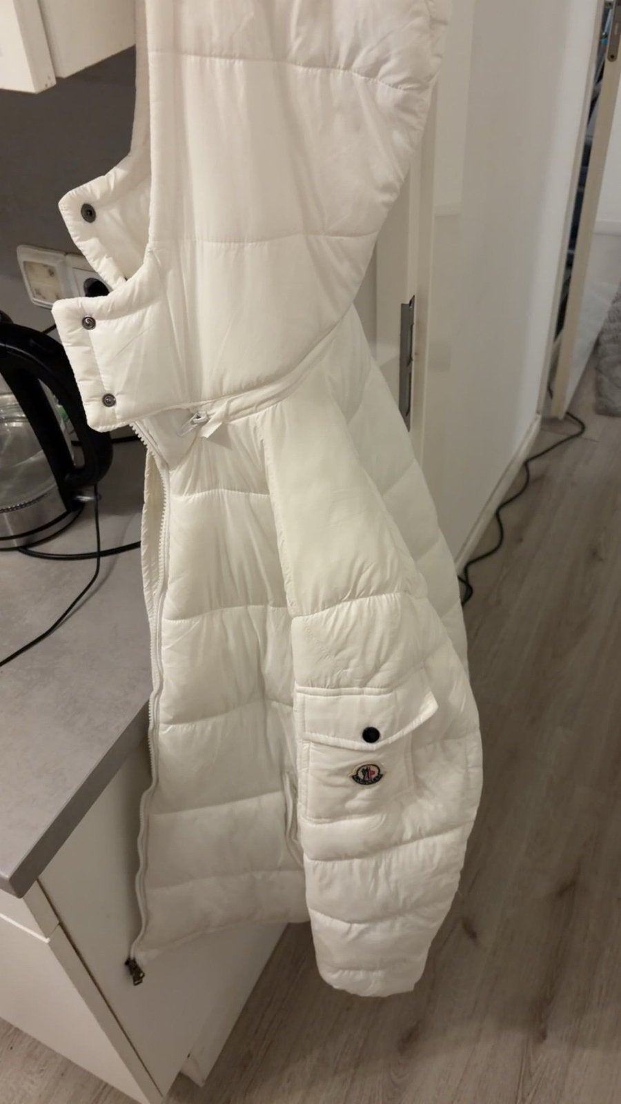 Moncler Maya winterjas - Maat L, Ophalen of Verzenden, Zo goed als nieuw, Maat 42/44 (L), Wit