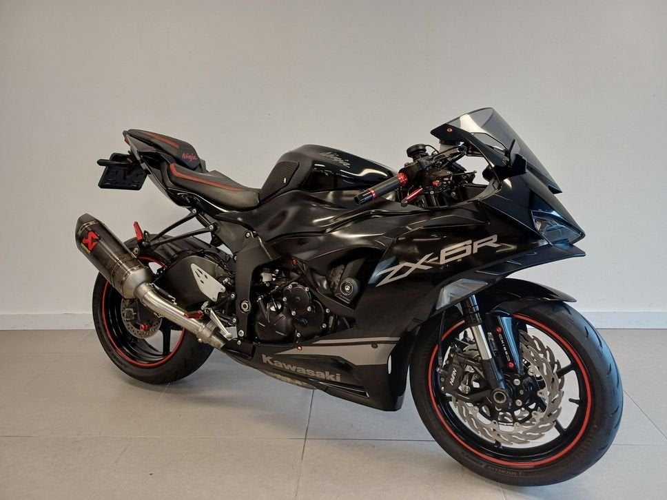 KAWASAKI NINJA ZX-6R AKRAPOVIC zx6r, Motoren, 636 cc, 4 cilinders, Motorrijbewijs A, Bedrijf