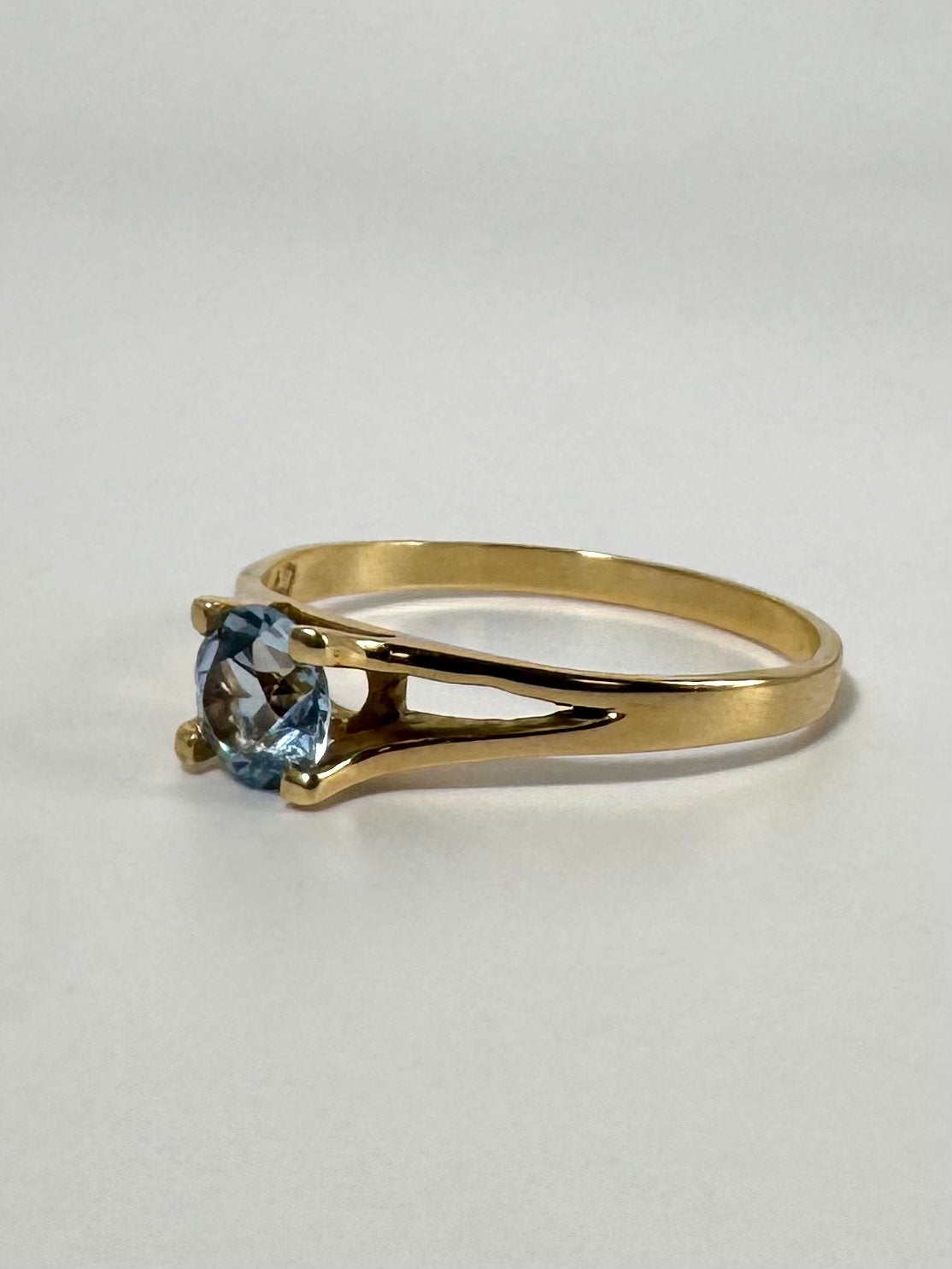 Vintage 14 Karaats Gouden Ring met Aquamarijn, Gebruikt, Verzenden, 17 tot 18, Met edelsteen