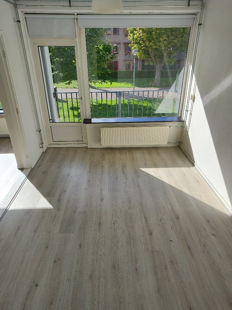 Gratis laminaat en ondervloer - Zelf demonteren, Ophalen, 50 tot 150 cm, Zo goed als nieuw, 10 m² of meer