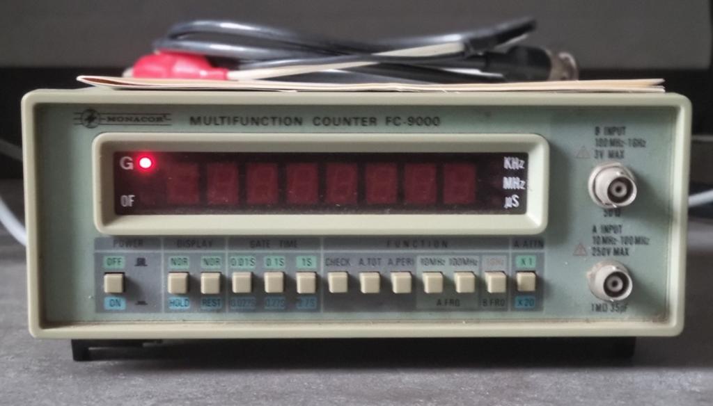 Monacor FC9000 multifunction counter, Ophalen of Verzenden, 120 watt of meer, Front, Rear of Stereo speakers, Overige merken