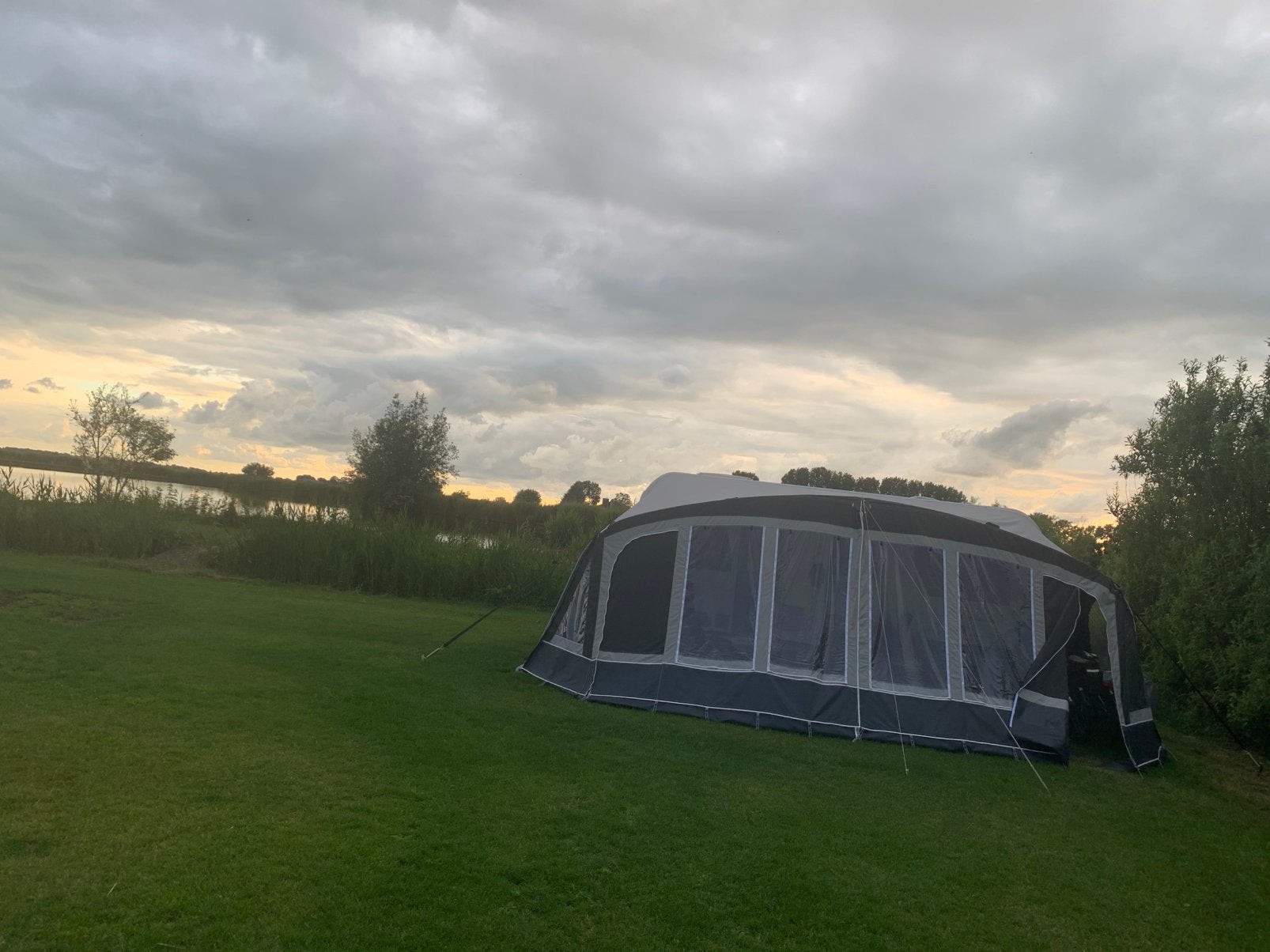 Dorema Voorwand Porto 13 - Zo goed als nieuw, Caravans en Kamperen, Ophalen, Zo goed als nieuw, Ten Cate All Season 240g/m2, Dorema