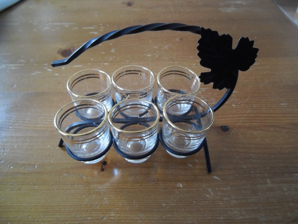 vintage rekje met borrelglaasjes gouden randjes, Ophalen of Verzenden, Gebruikt, Borrel- of Shotglas