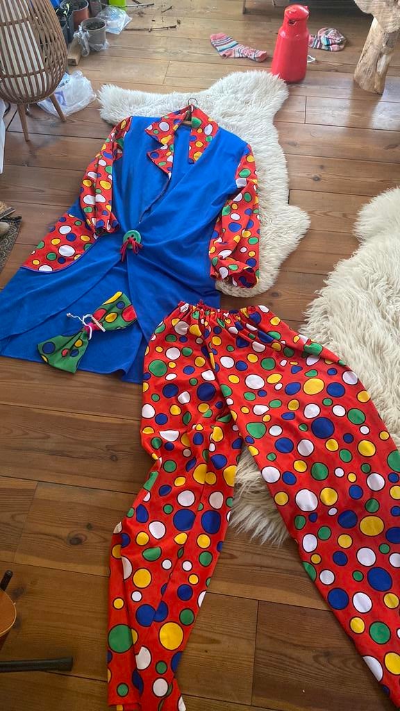 Clownspak met broek en slipjas en strik maar S, M of L, Ophalen of Verzenden, Zo goed als nieuw, Carnaval