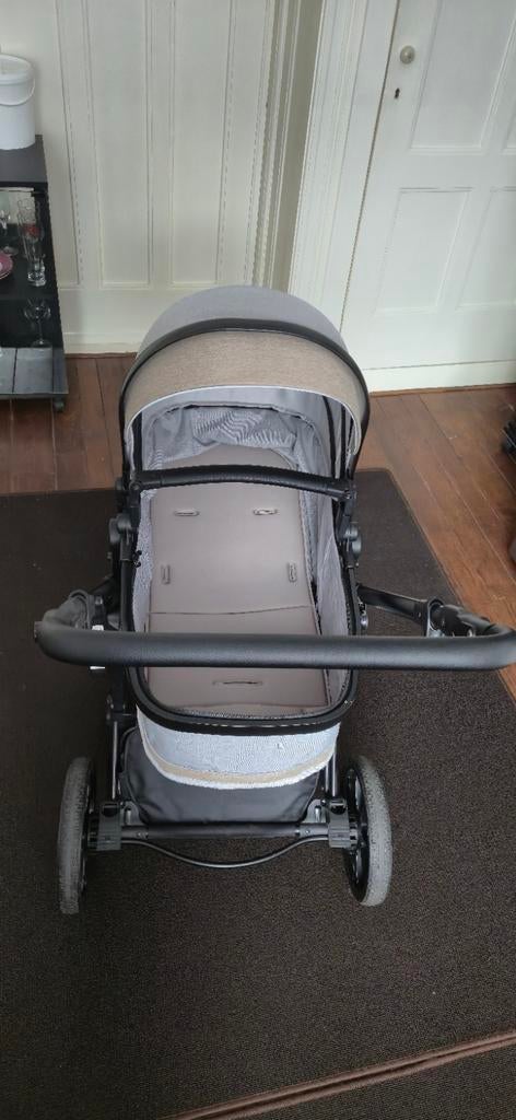 Stijlvolle en complete kinderwagen - Zo goed als nieuw, Ophalen, Zo goed als nieuw, Combiwagen