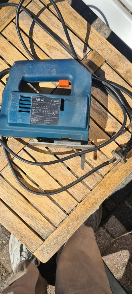 AEG STJ 250 Decoupeerzaag - Oud model, werkt nog prima, Doe-het-zelf en Verbouw, AEG, Gebruikt, Decoupeerzaag, Ophalen of Verzenden