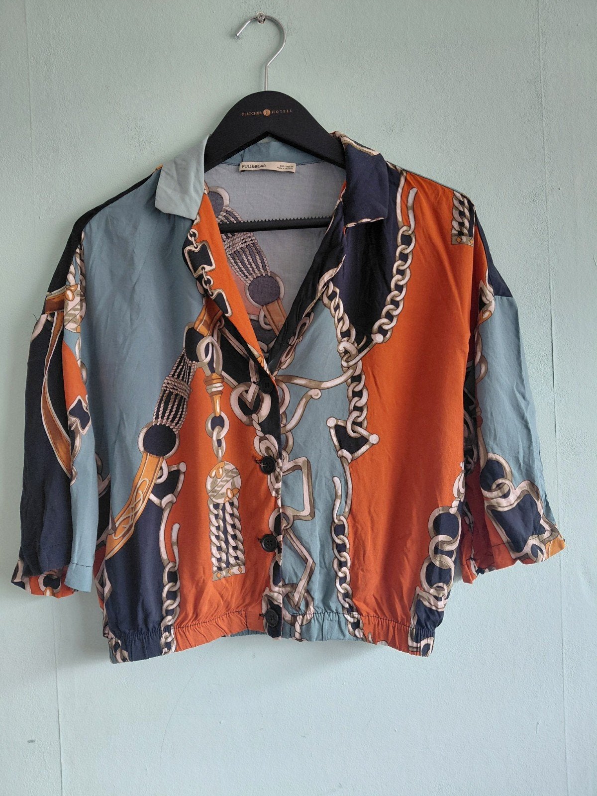 Pull&Bear blouse met kettingprint - Maat S, Ophalen of Verzenden, Zo goed als nieuw, Maat 36 (S), Meerkleurig