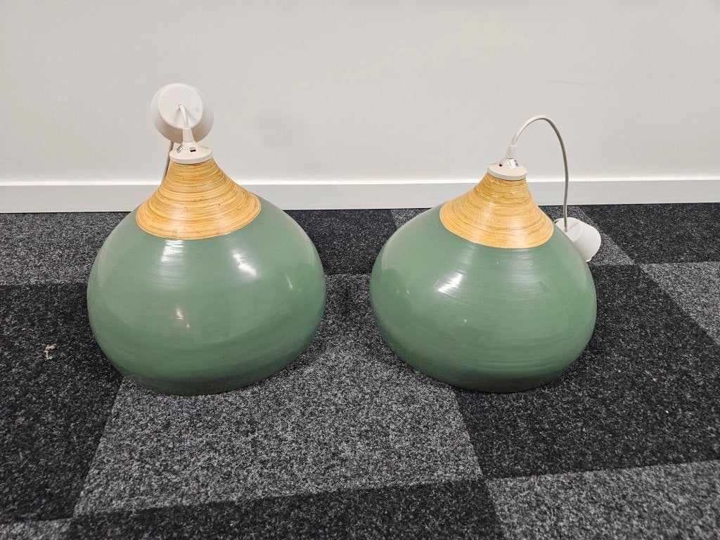 2 Leitmotiv glazed hanglampen voor €30,-, Ophalen, Gebruikt, Nvt, Nvt