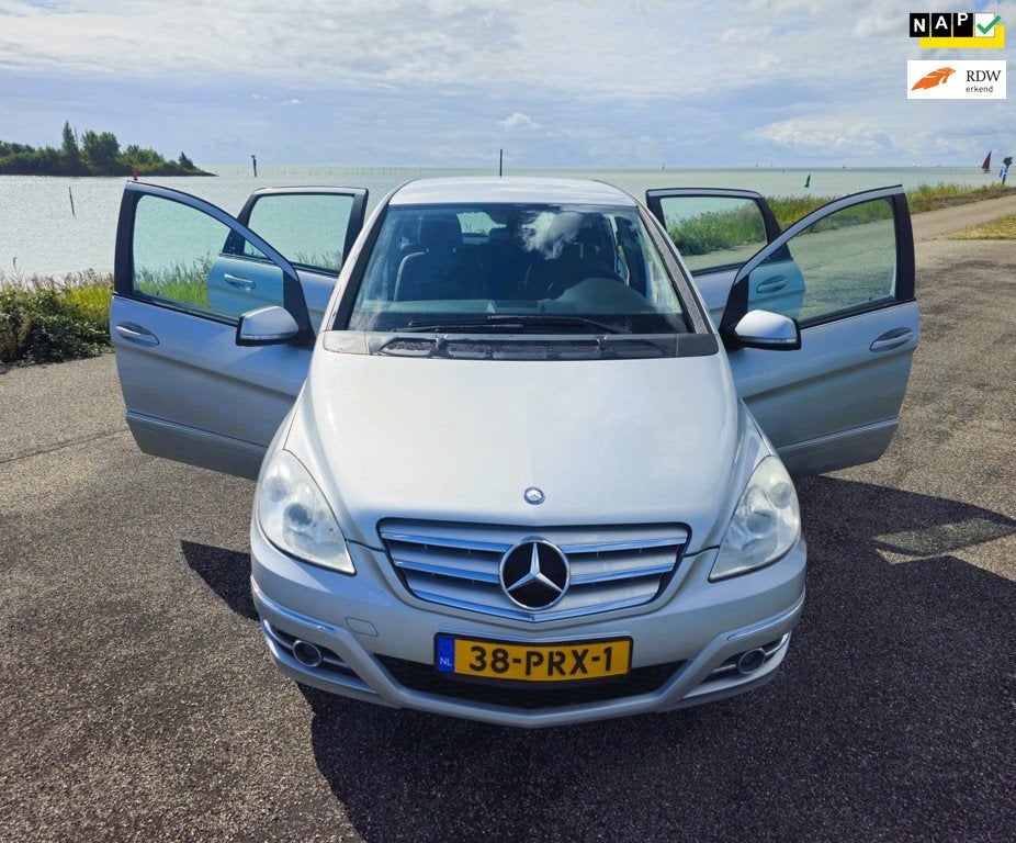 Mercedes-Benz B-klasse 160 BlueEFFICIENCY Business Class, Auto's, Voorwielaandrijving, Euro 5, Zwart, Start-stop-systeem
