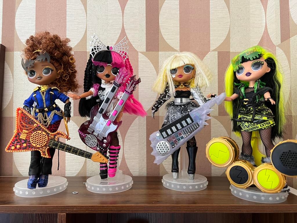 LOL Surprise OMG Remix Rock poppen met kleine zusjes, Ophalen of Verzenden, Zo goed als nieuw