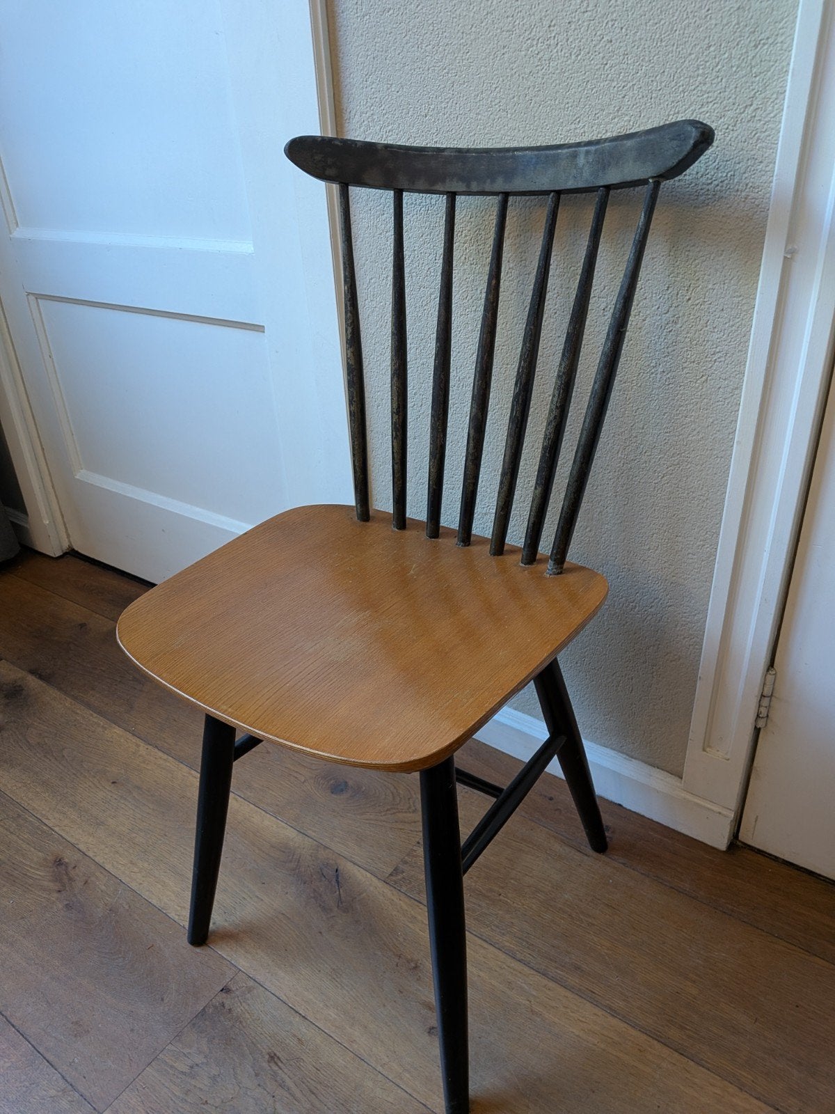 Originele Vintage Ilmari Tapiovaara 'Fanett' Stoel
Originele, Ophalen, Gebruikt, Zwart, Eén