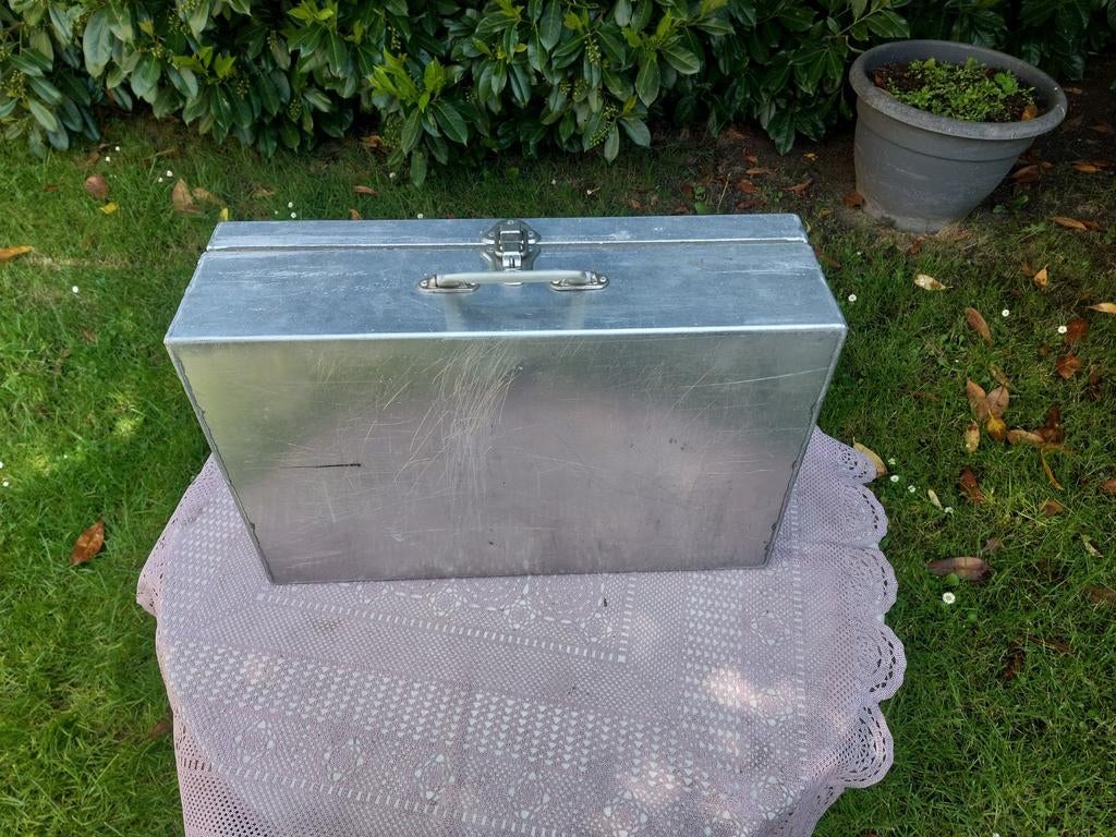 Vintage aluminium koffer - opbergkist, Ophalen of Verzenden