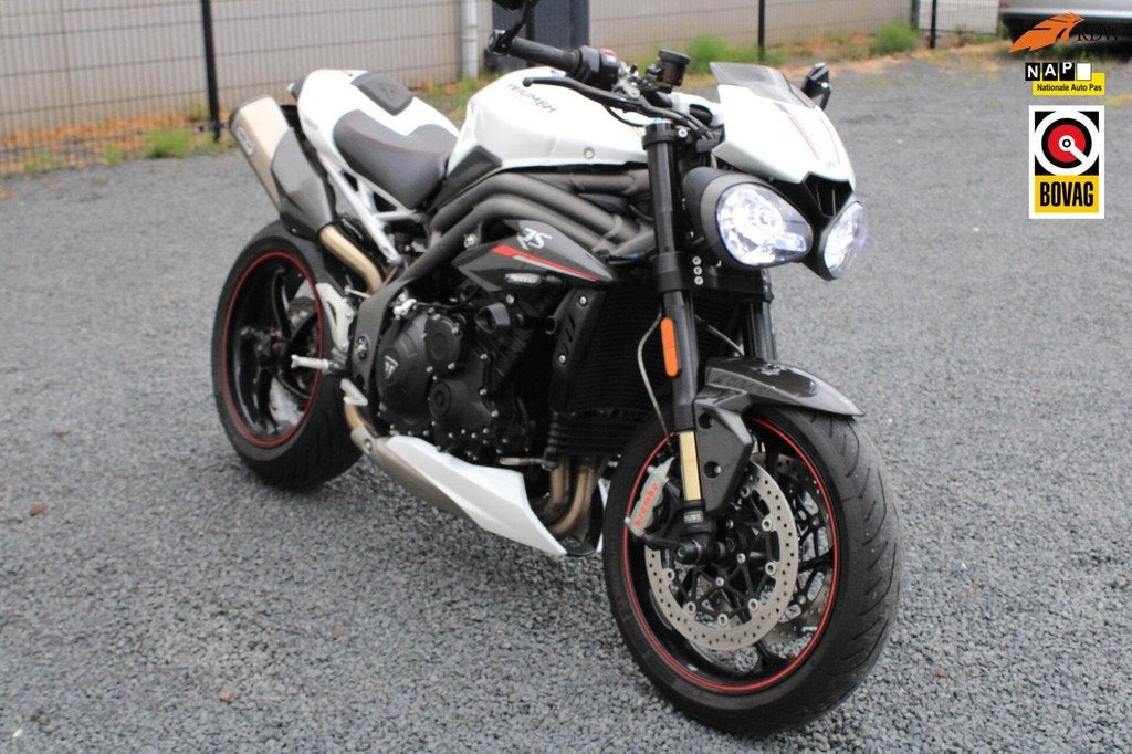 Triumph Speed Triple 1050 RS Cruise Control Arrow Quickshift, Motoren, Motoren | Triumph, Traction Control, Triumph Motorcycles Benelux