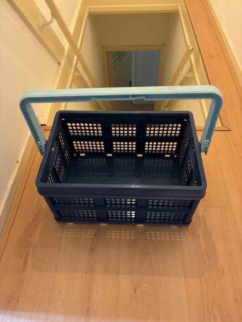 Blauwe opvouwbare krat met uitneembare koeltas ., Ophalen of Verzenden, Zo goed als nieuw, Koeltas, Koelelement