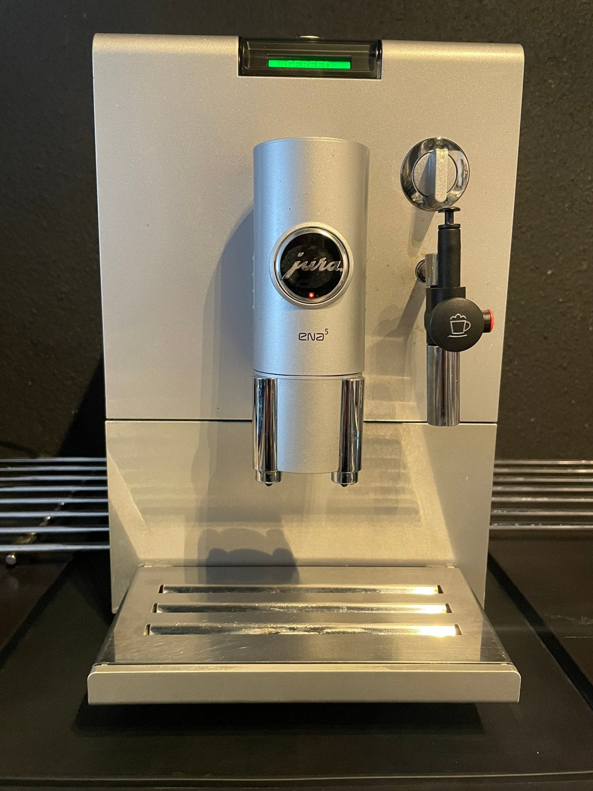 Jura Ena 5 volautomatische espresso machine, Gebruikt, Espresso apparaat, Ophalen of Verzenden, 4 tot 10 kopjes