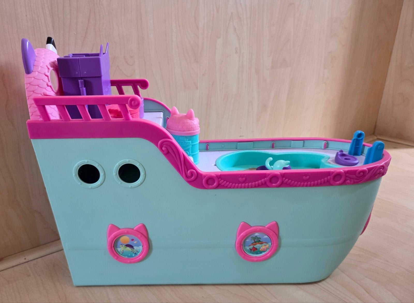 Gabby's Poppenhuis Boot - Speelset, Ophalen, Zo goed als nieuw, Poppenhuis